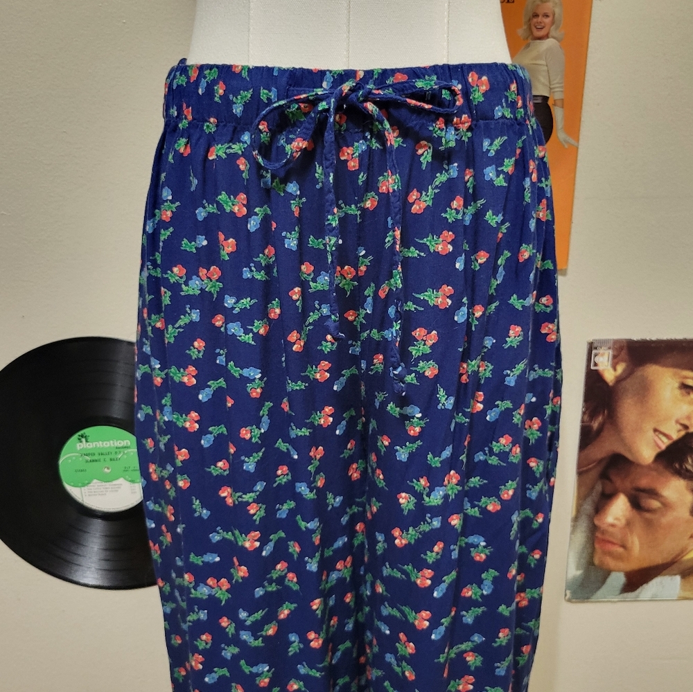 Boca Bay | Cropped Blue Floral Print Pants
